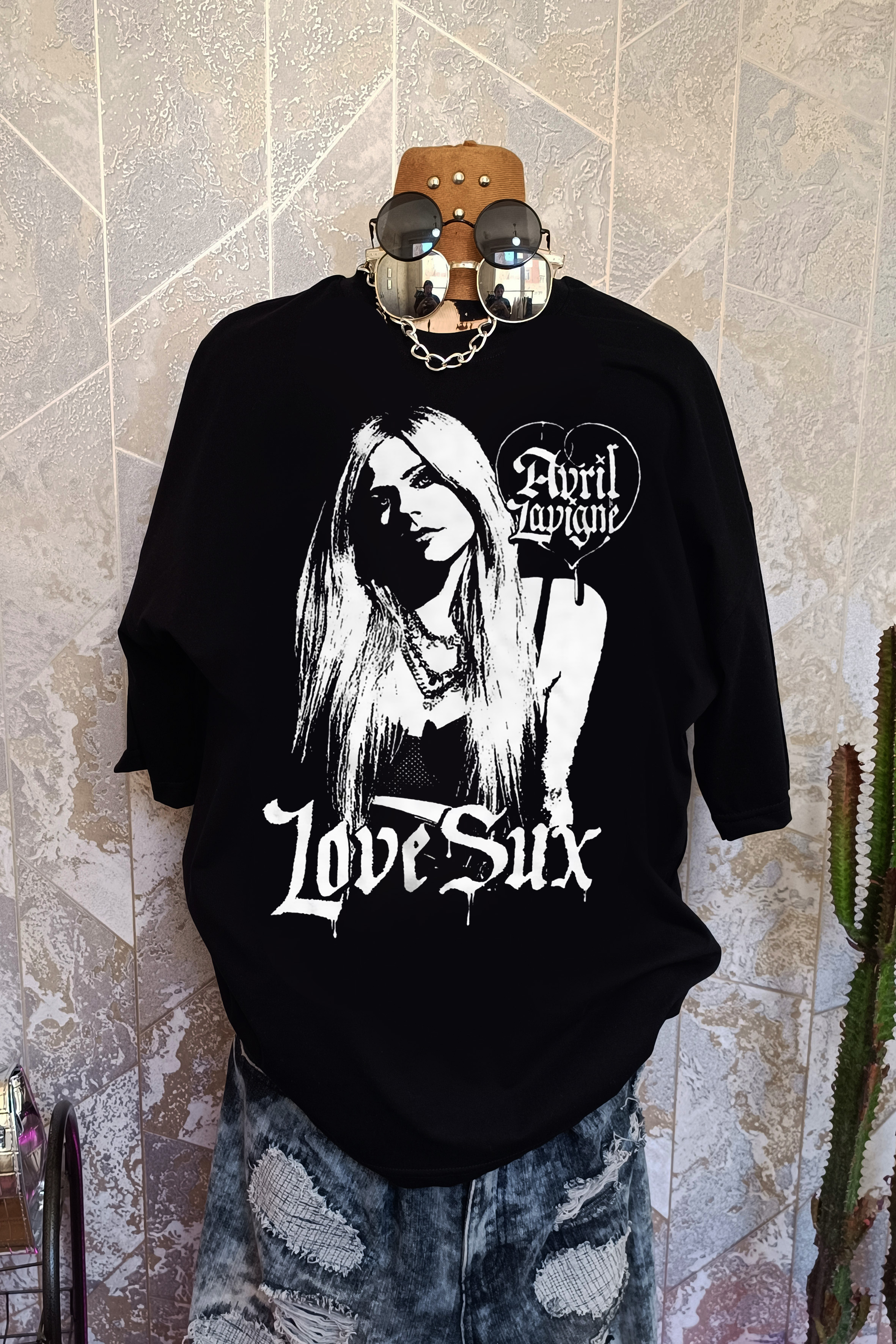 تیشرت ایمو آوریل لاوین avril Lavigne